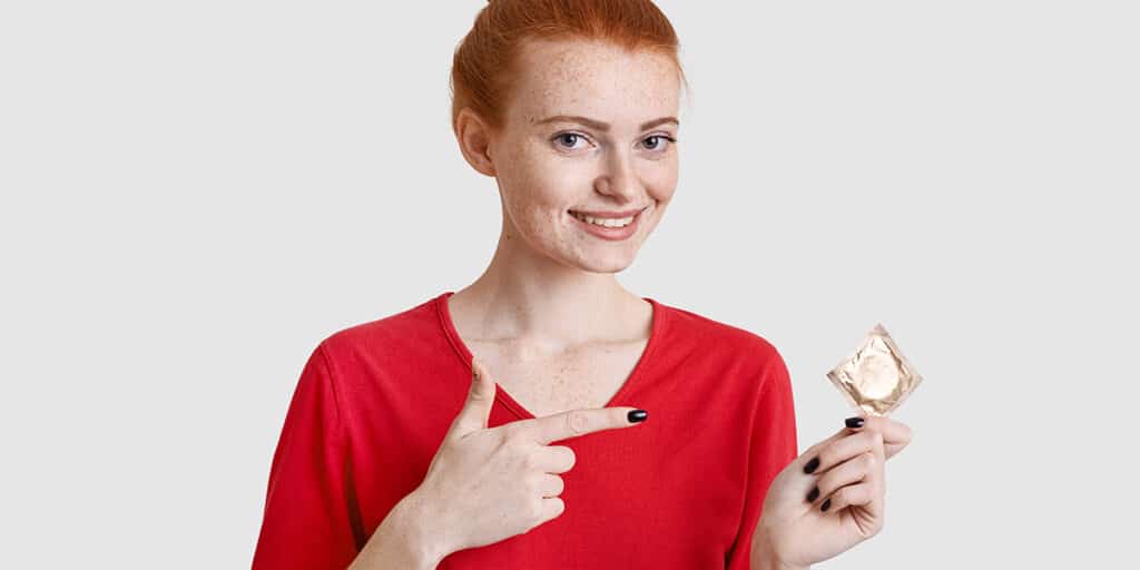 do female condoms prevent STDs